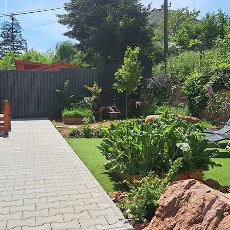 Profi Keco Apartman Balatonalmádi Extérieur photo