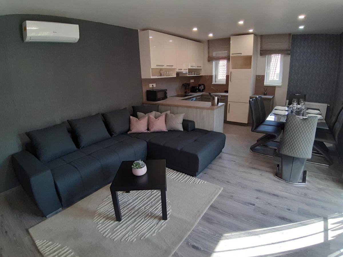 Profi Keco Apartman Balatonalmádi Extérieur photo