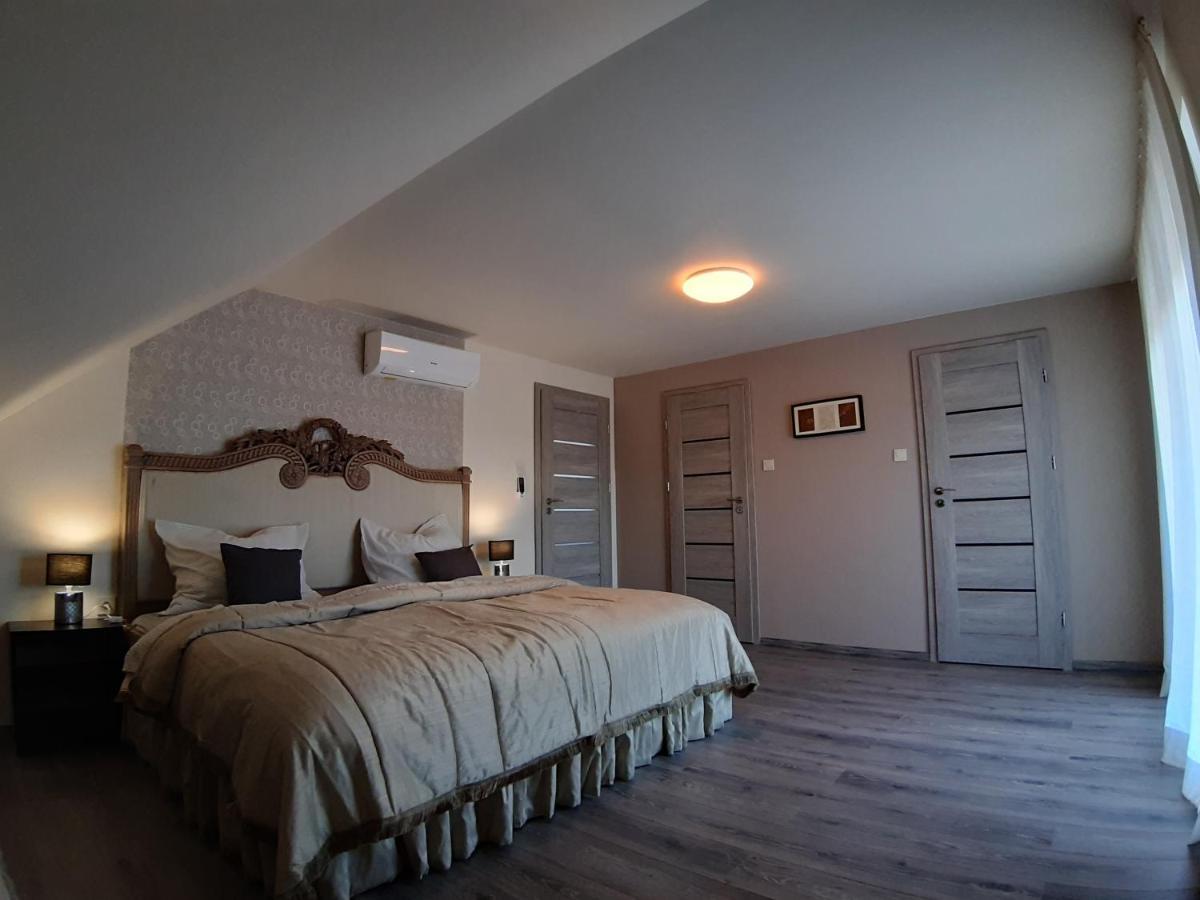 Profi Keco Apartman Balatonalmádi Extérieur photo
