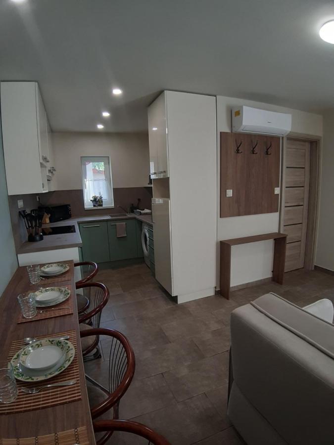 Profi Keco Apartman Balatonalmádi Extérieur photo