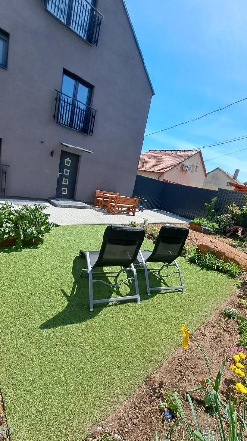 Profi Keco Apartman Balatonalmádi Extérieur photo