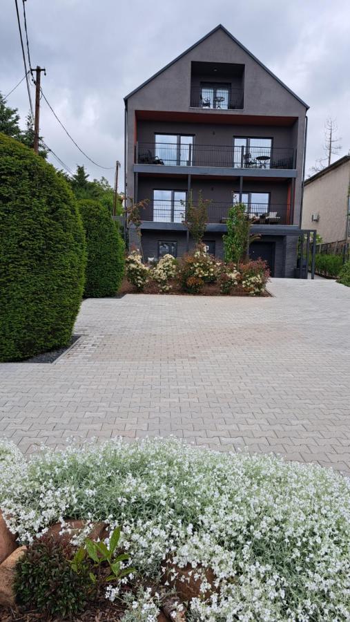 Profi Keco Apartman Balatonalmádi Extérieur photo